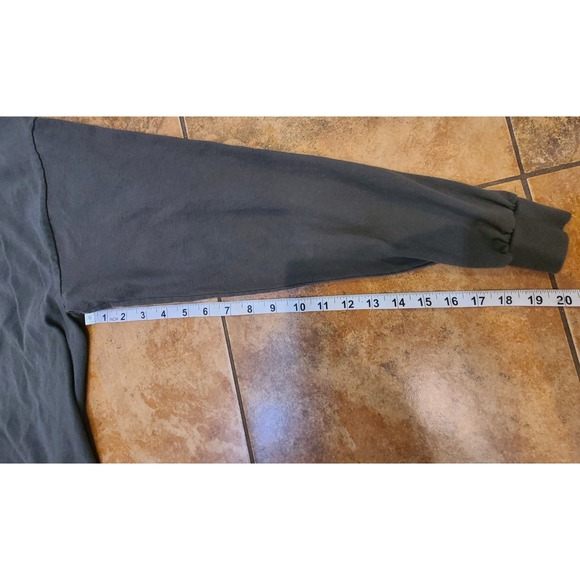 Simply Southern Be Free Live Simple Dog Long Sleeve Tee Shirt Olive Green - Picture 8 of 8